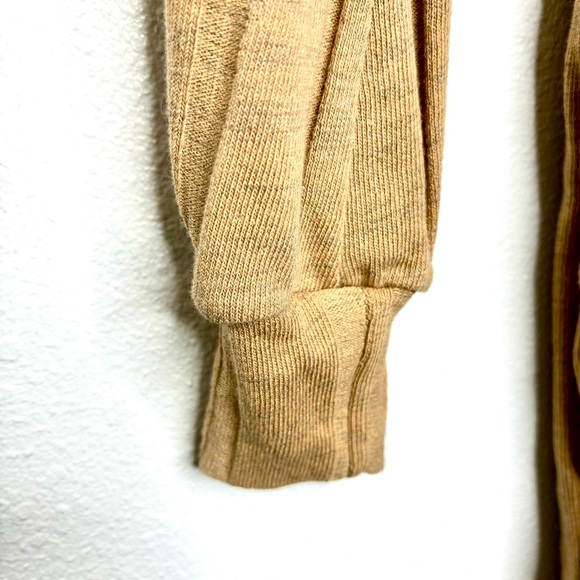 Fashion nova small to medium camel color long sleeve dress - Picture 4 of 7